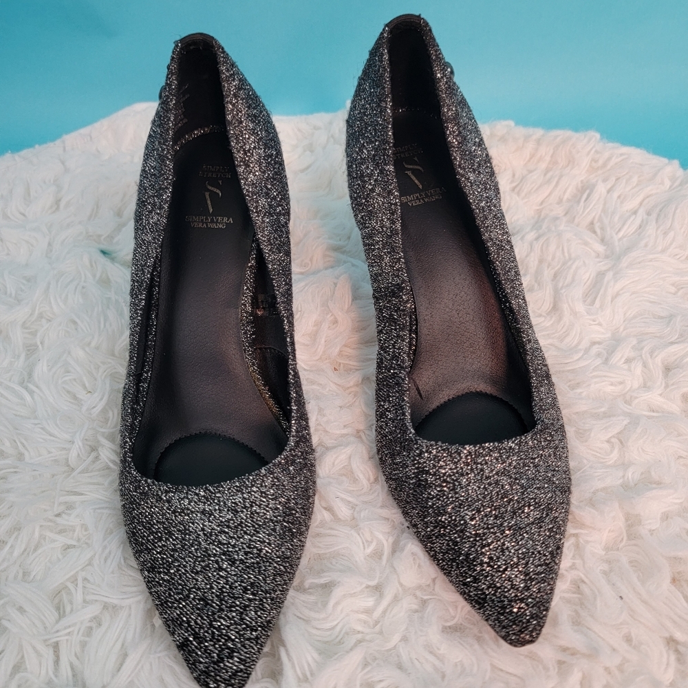 Vera Wang Simply Vera Heels 7M